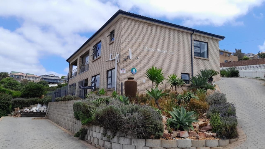 6 Bedroom Property for Sale in Dana Bay Western Cape